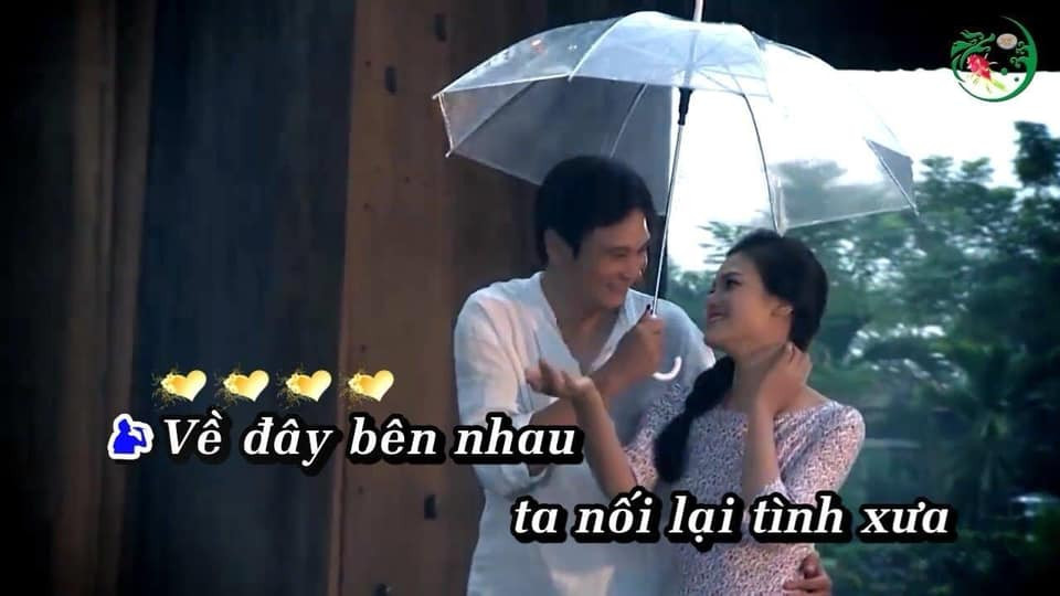 Meme ⚡ Về đây bên nhau ta nối lại tình xưa – Đi cùng nhau dưới ô ngắm mưa