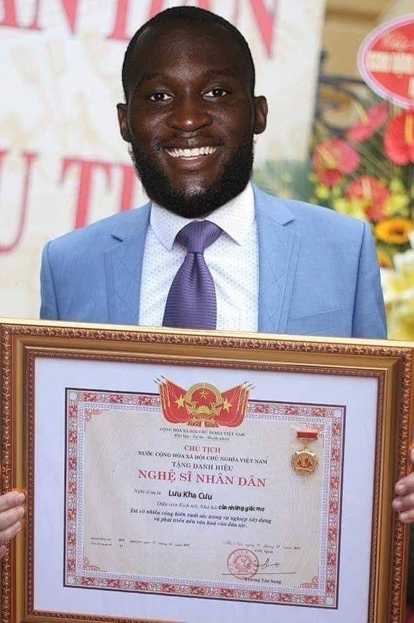 Meme ⚡ Nghệ sĩ nhân dân Lukaku nhận bằng khen