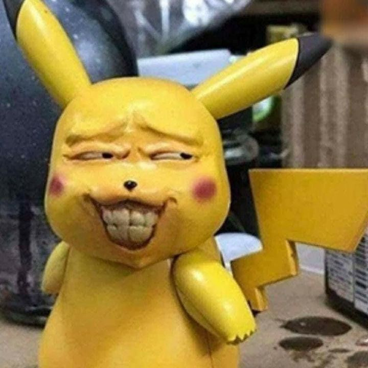 Meme ⚡ Pikachu mặt cười nguy hiểm