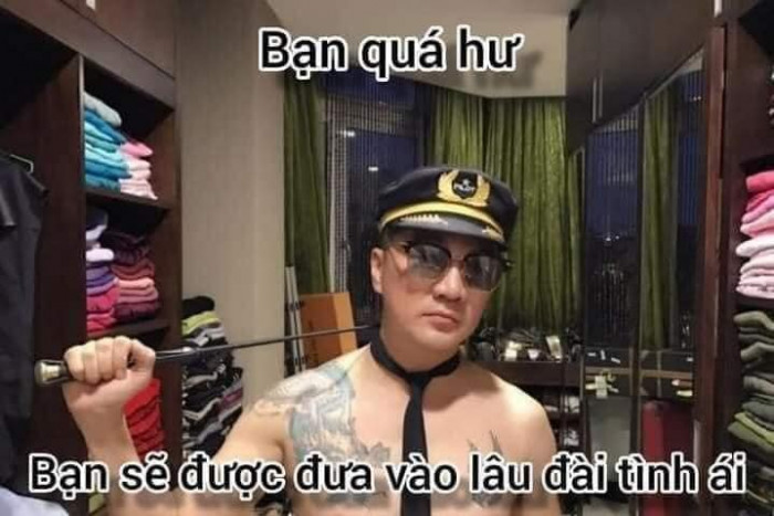 Meme ⚡ Bạn quà hư bạn sẽ được đưa vào lâu đài tình ái